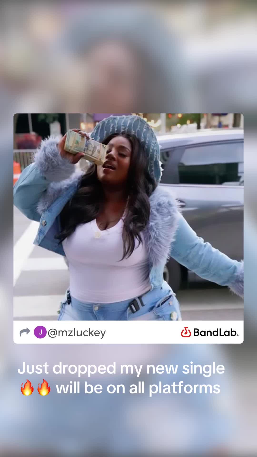 @LuckeyTheeAries