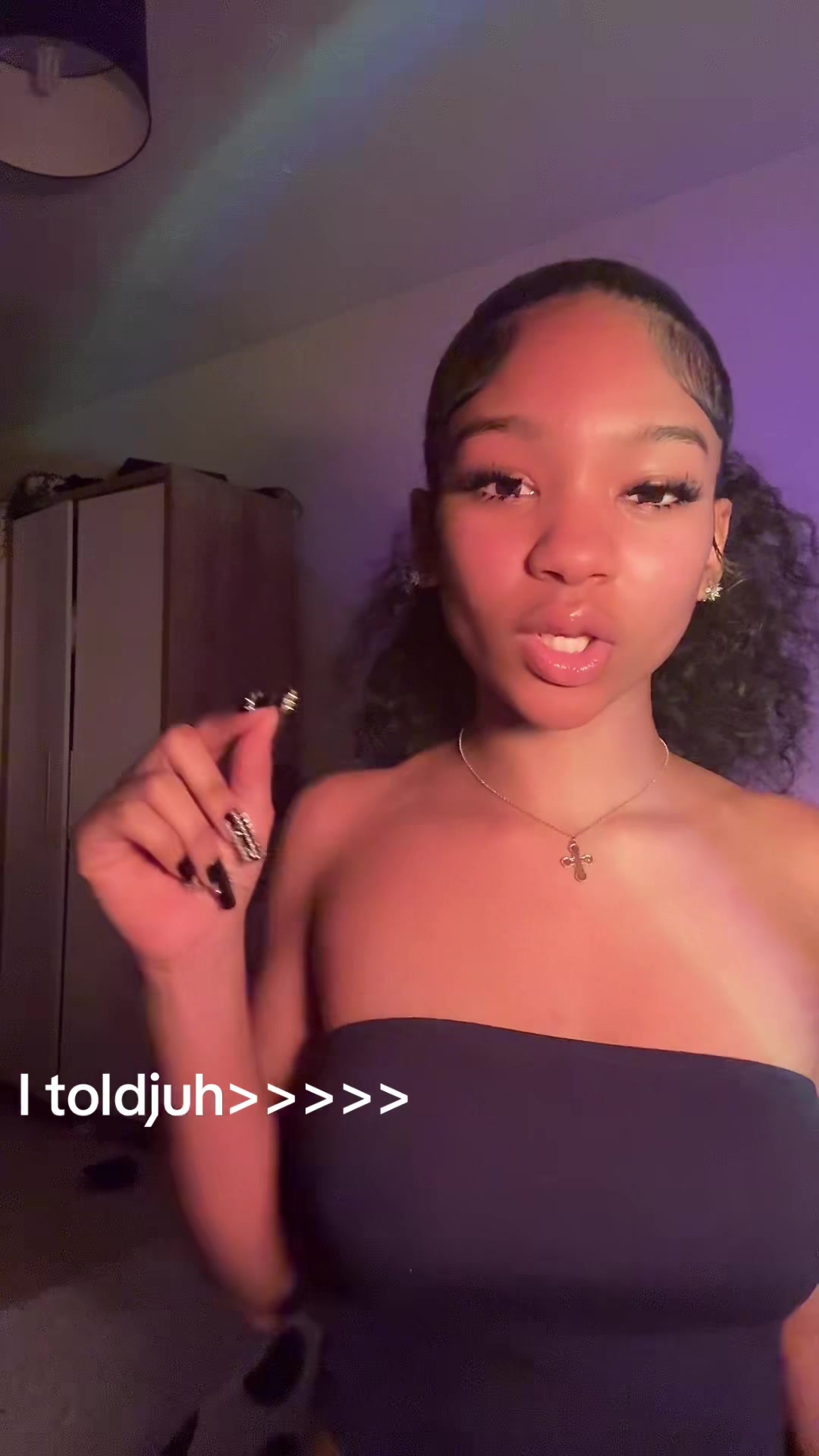 @Jussy 𖣂