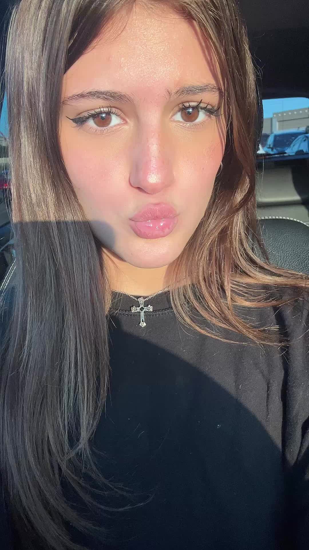 @Roselie arritola