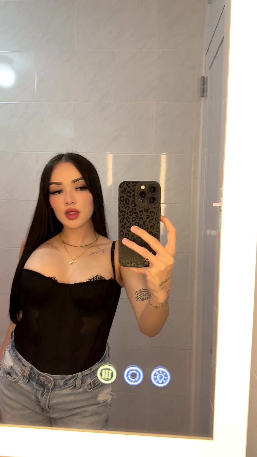 @Jeyniria