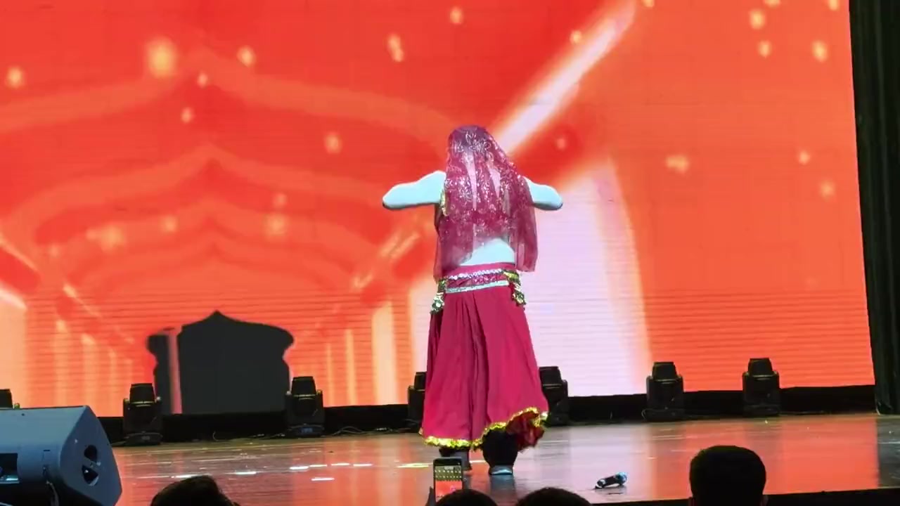 @晃晃悠悠