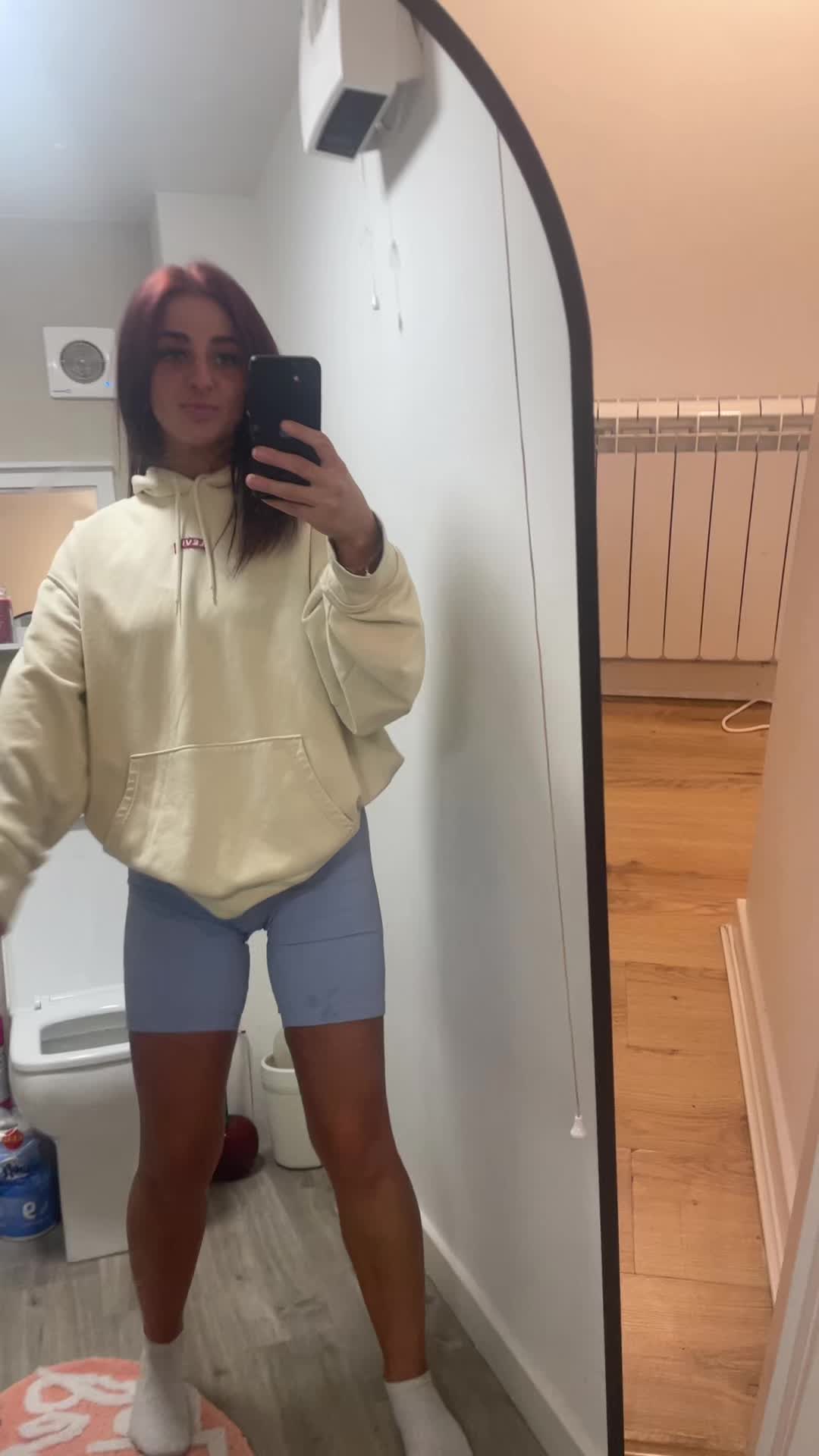 @Ellie Saxon