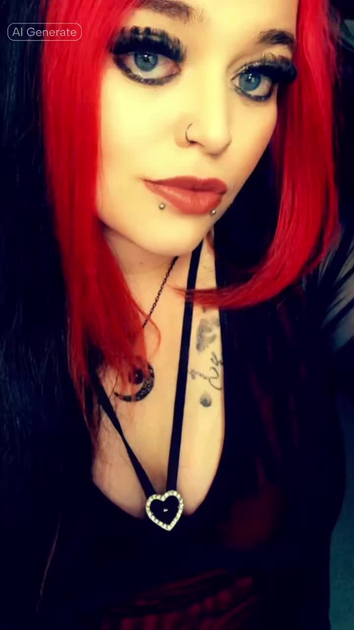 @🖤💜 Elle Lou 💜🖤