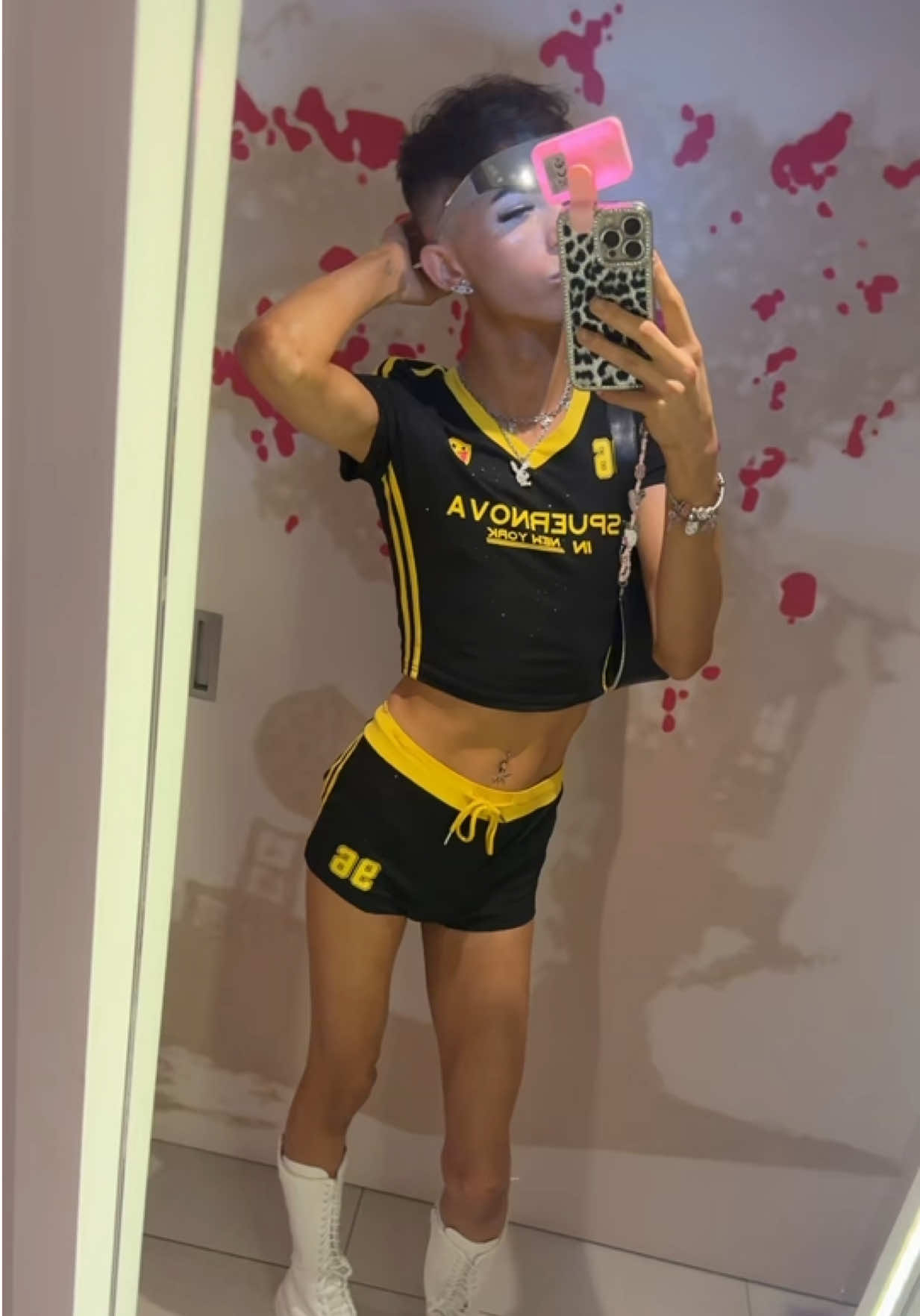 @𝑫𝑰𝑳𝑳𝑶𝑵 🐰