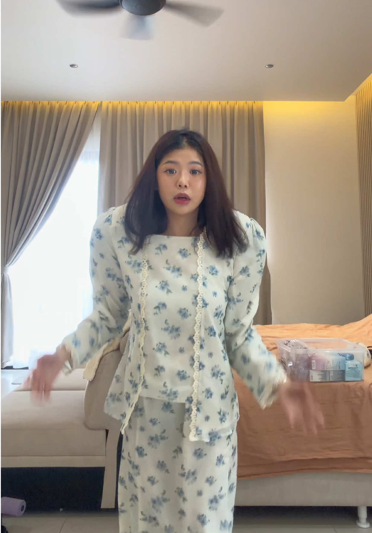 @3ellelee