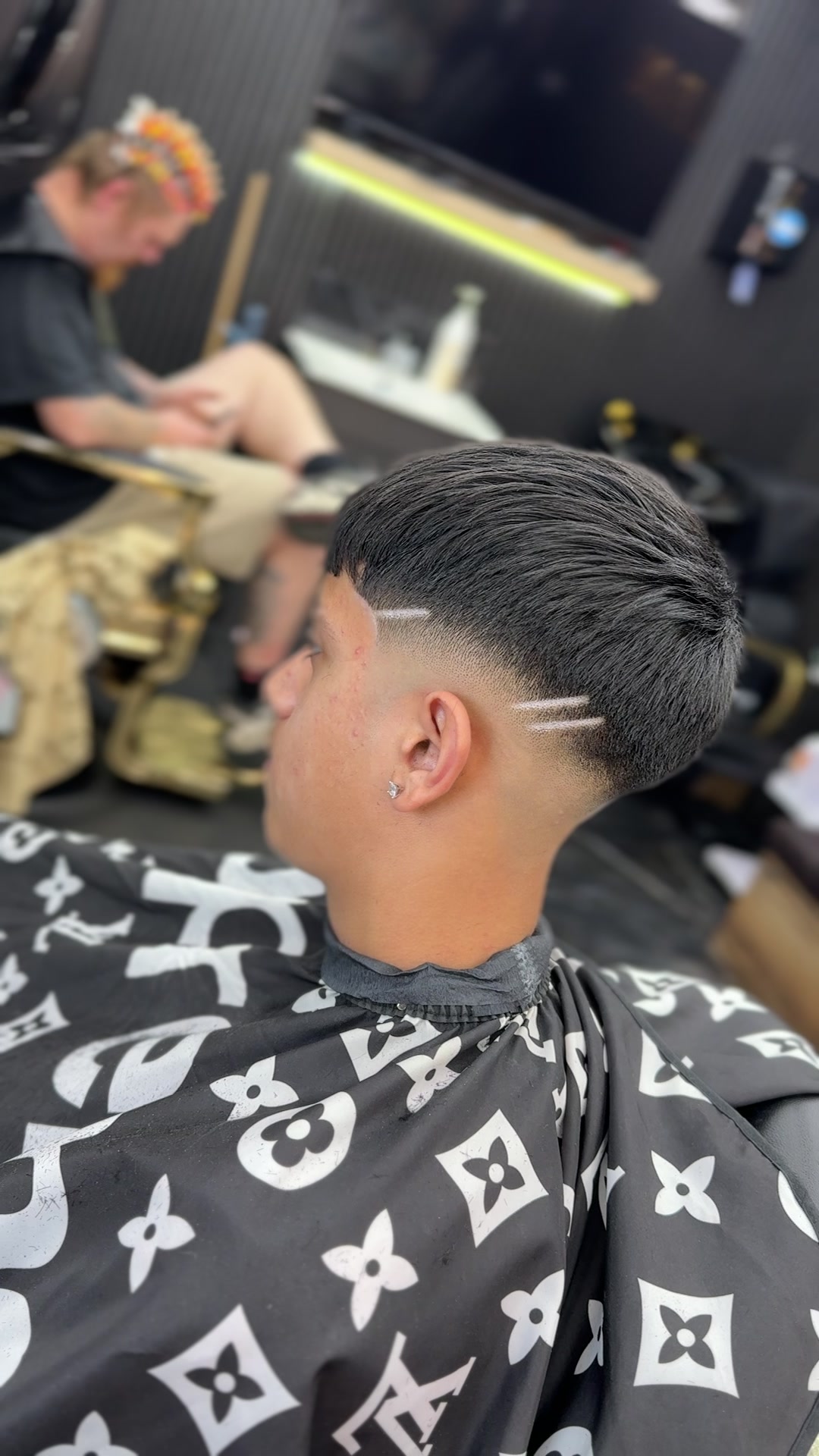@Sharjeel barber05