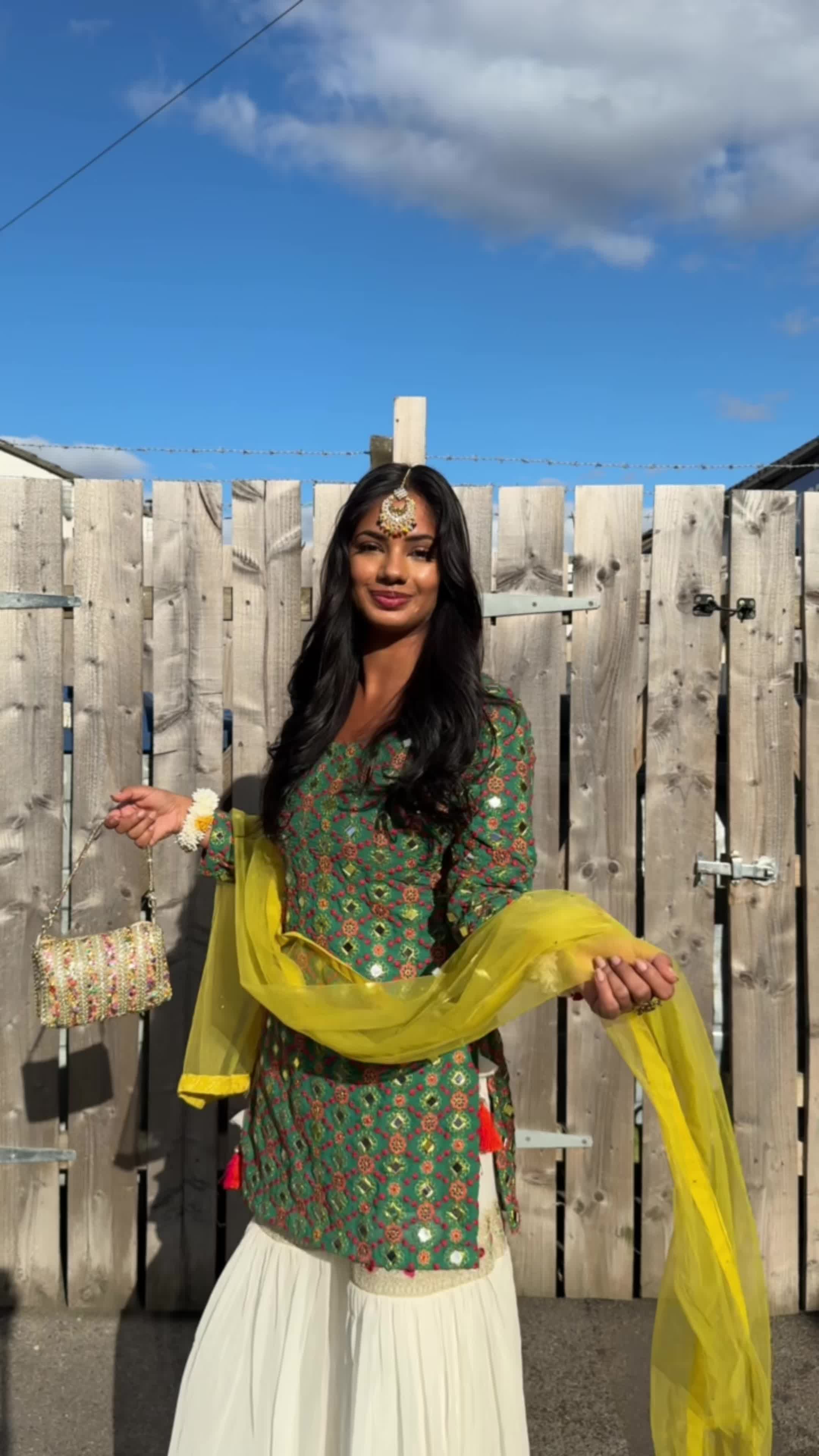 @Yasmine | Desi Girl