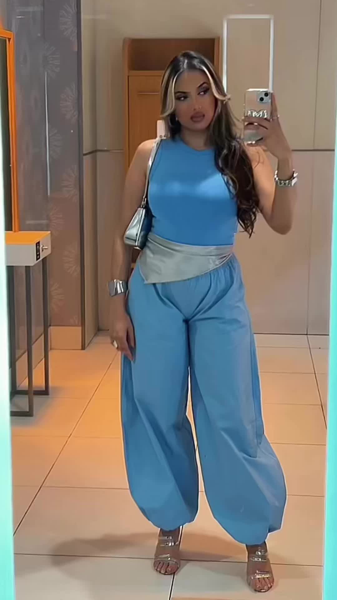 @👑