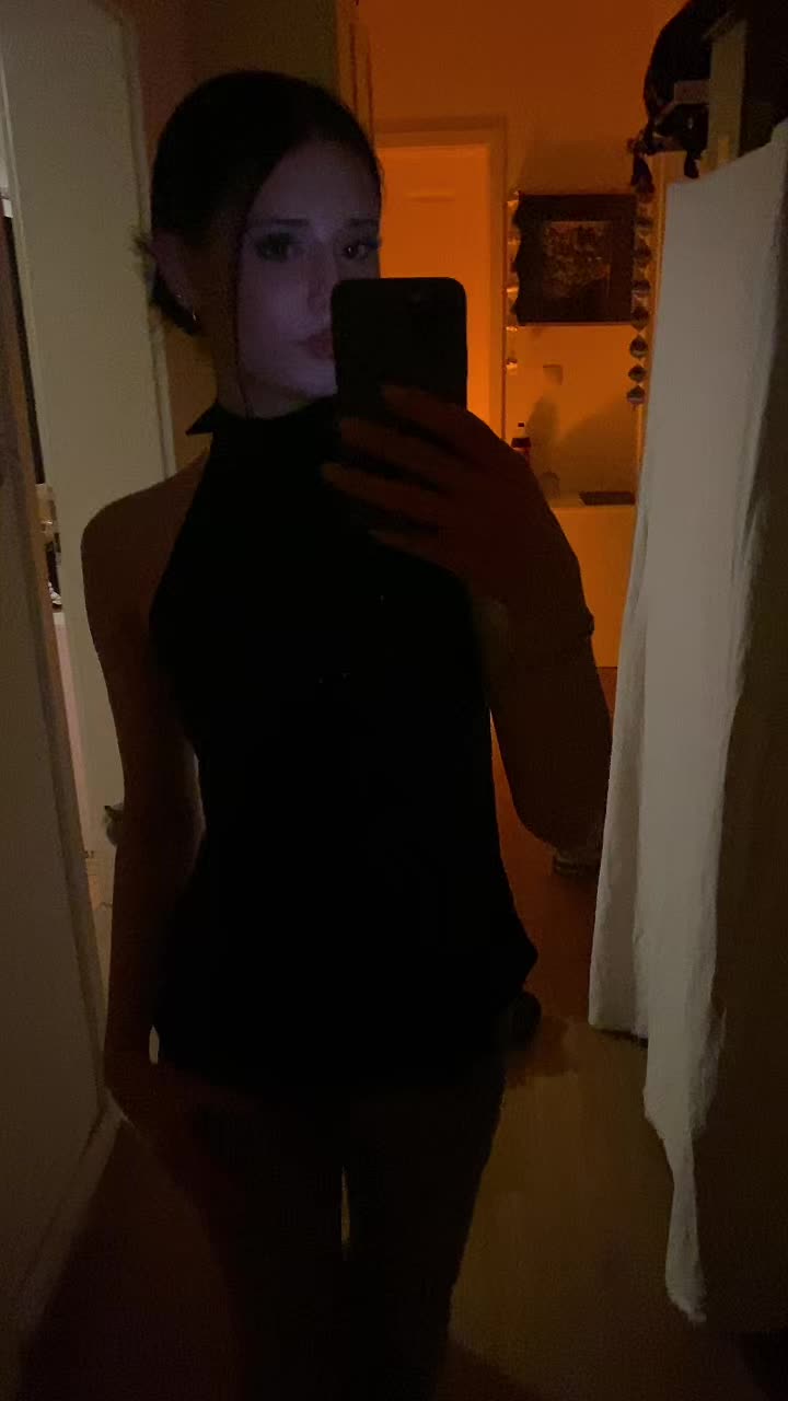 @𝐌
