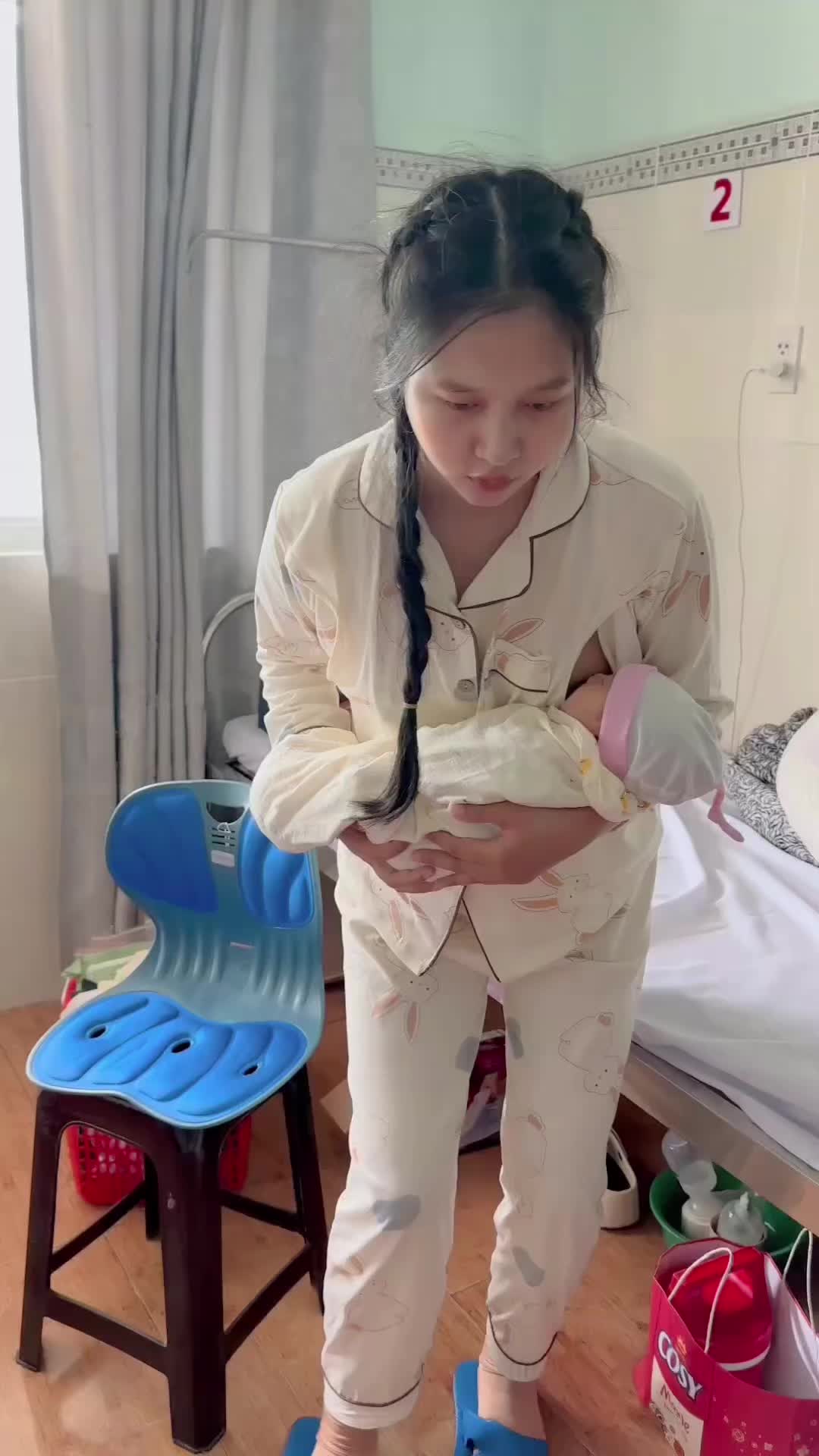 @Mẹ c&aacute;i Na 🍼🐉
