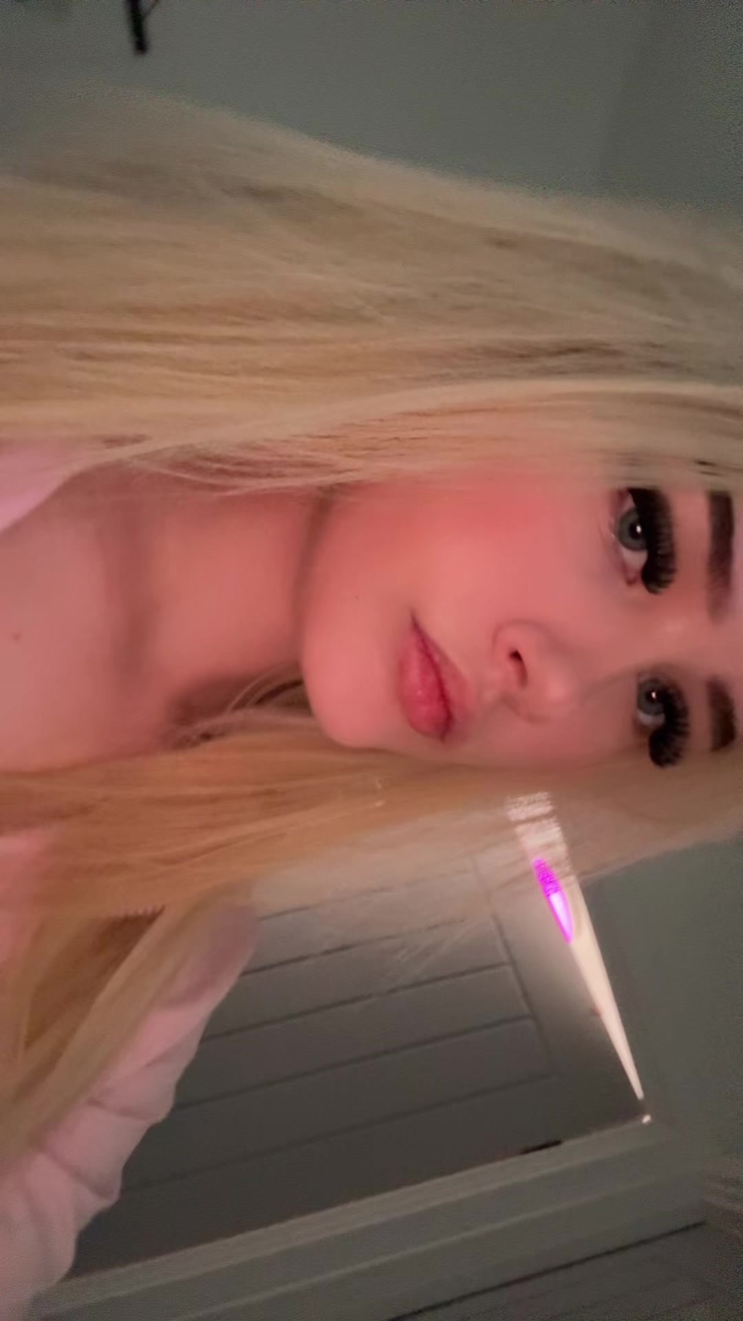 @𝐓𝐀𝐘𝐋𝐎𝐑 🎀