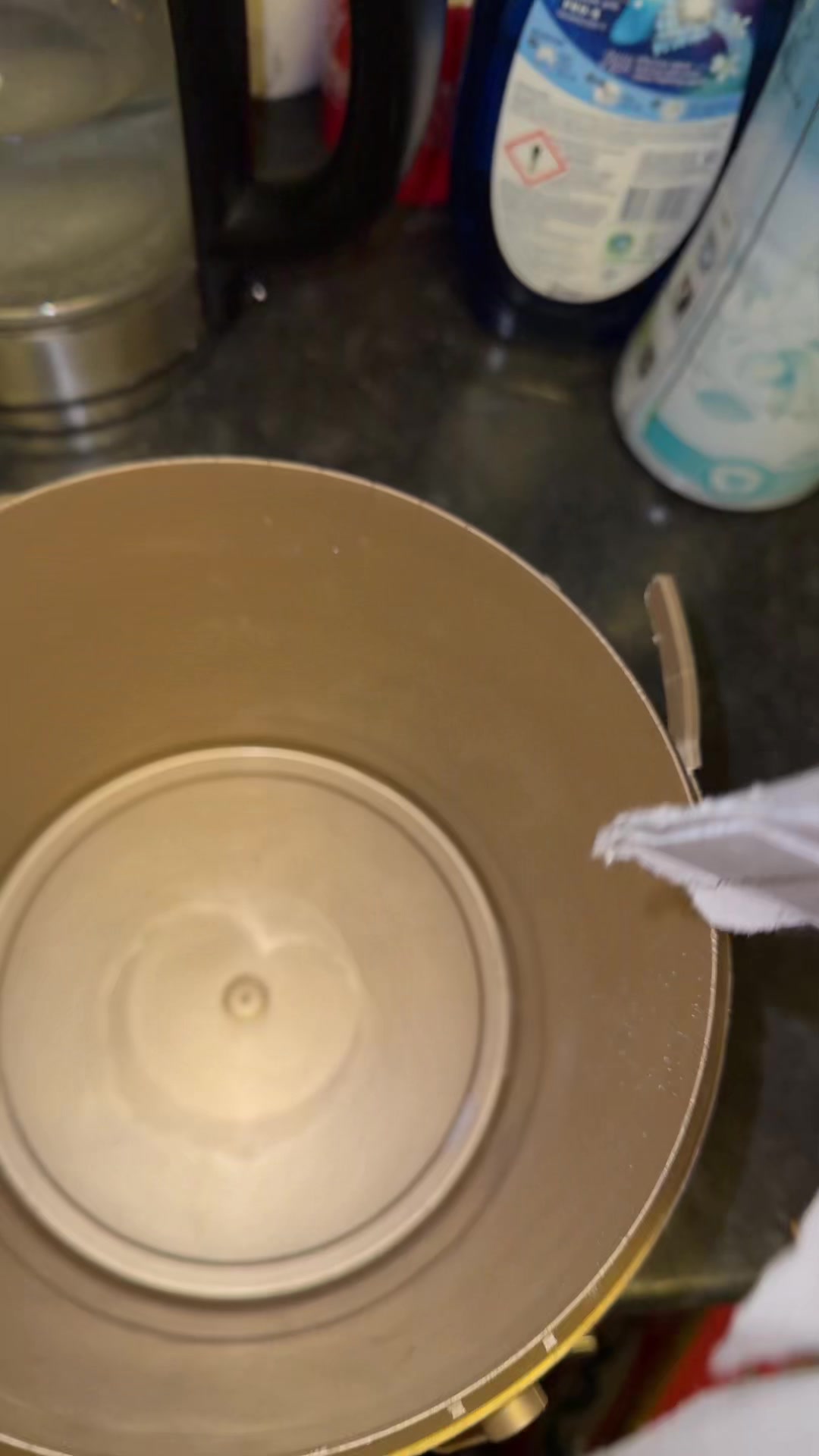@laundrytoker