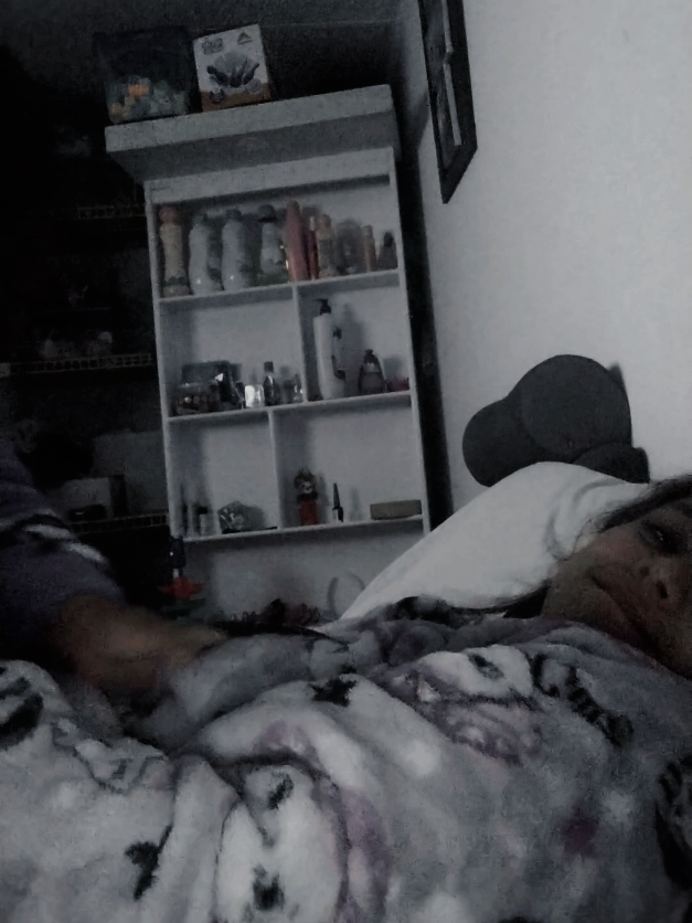 @V a l e n ♡