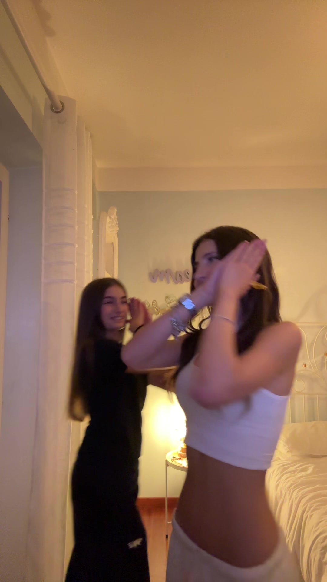 @rachele