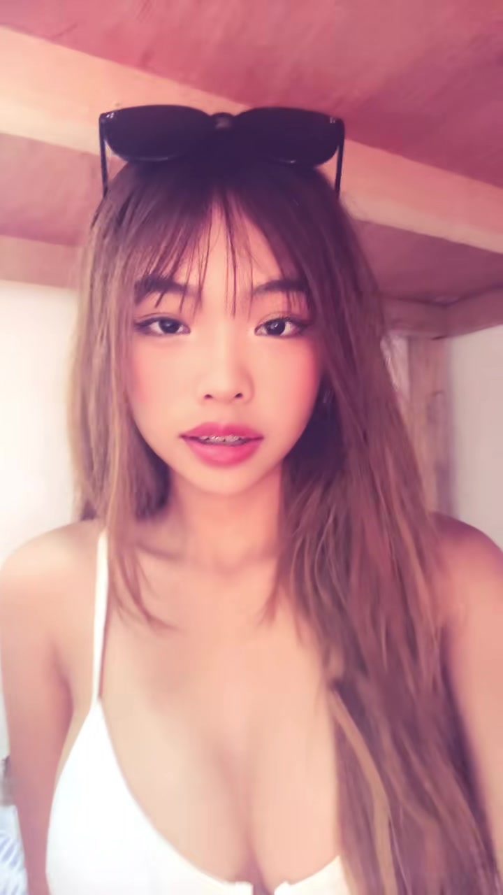 @strwbrryshi_