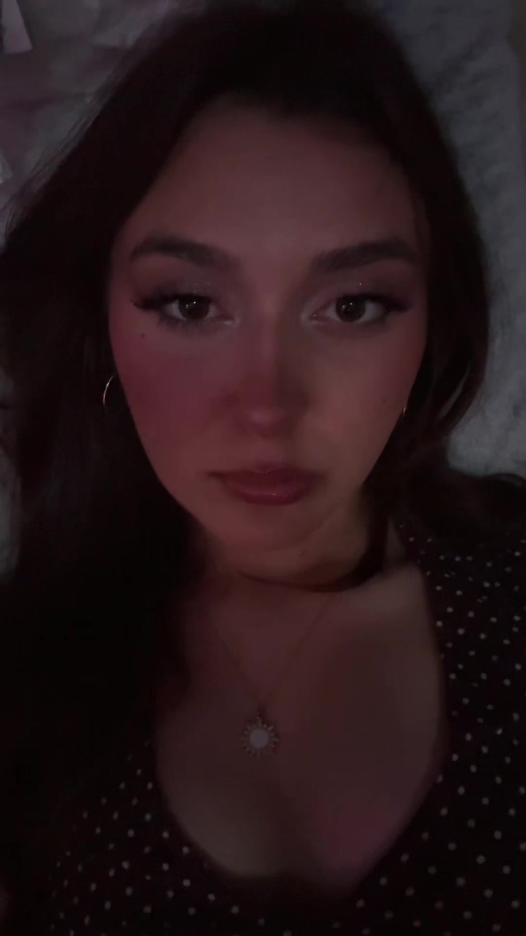 @:3