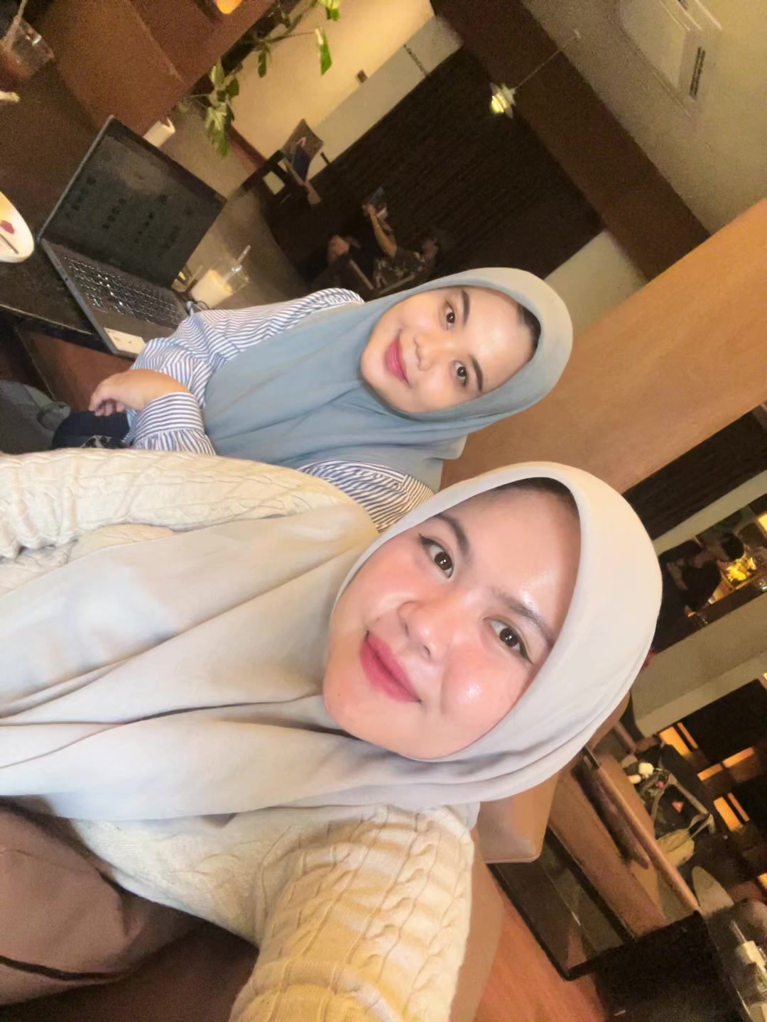 @12ani