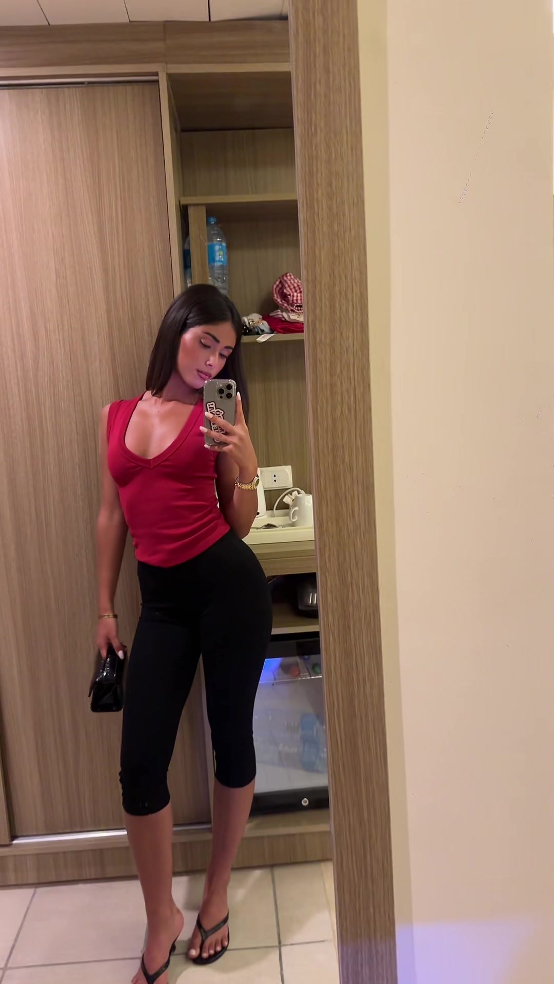 @Calessia
