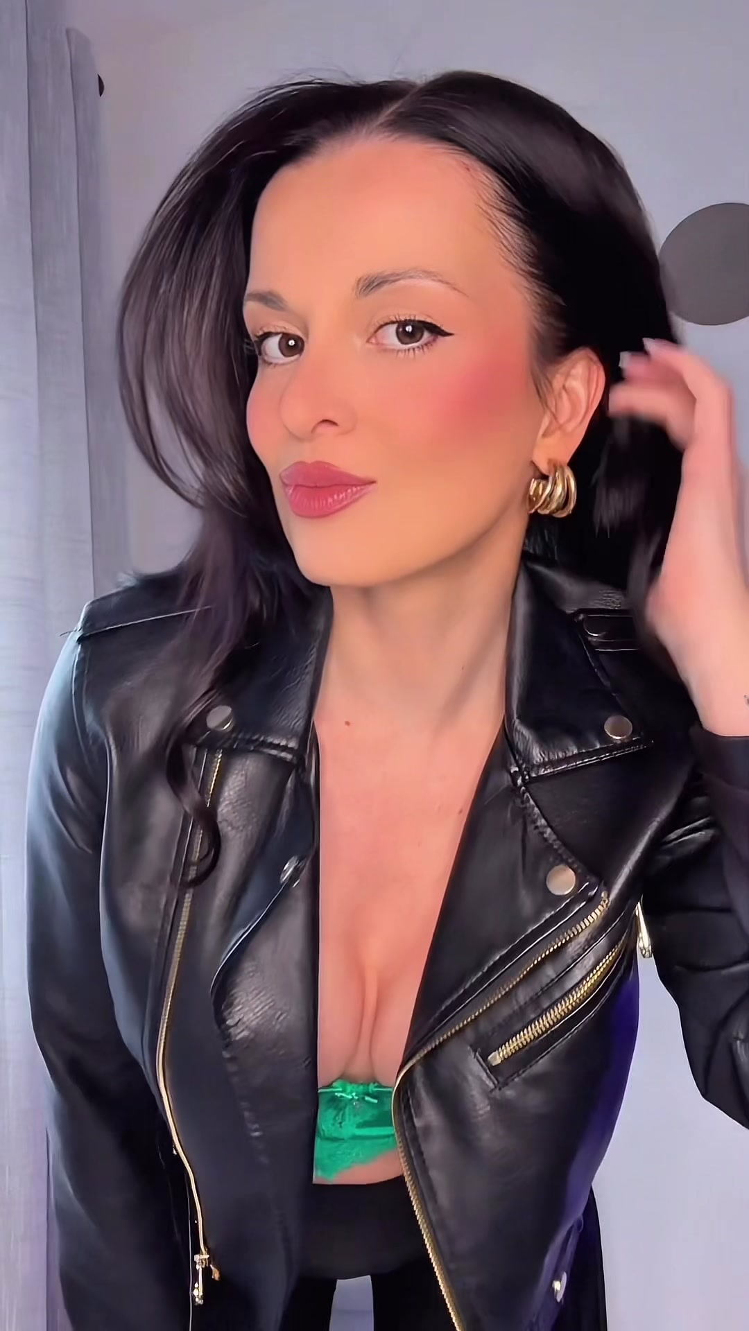 @LuciinkaaaV