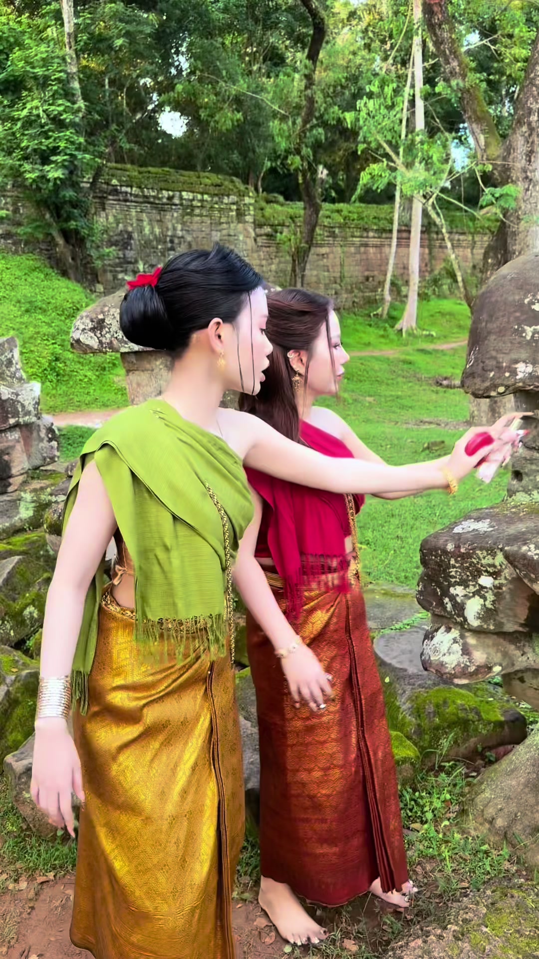 @មួយហ័ង្គ សាឡន
