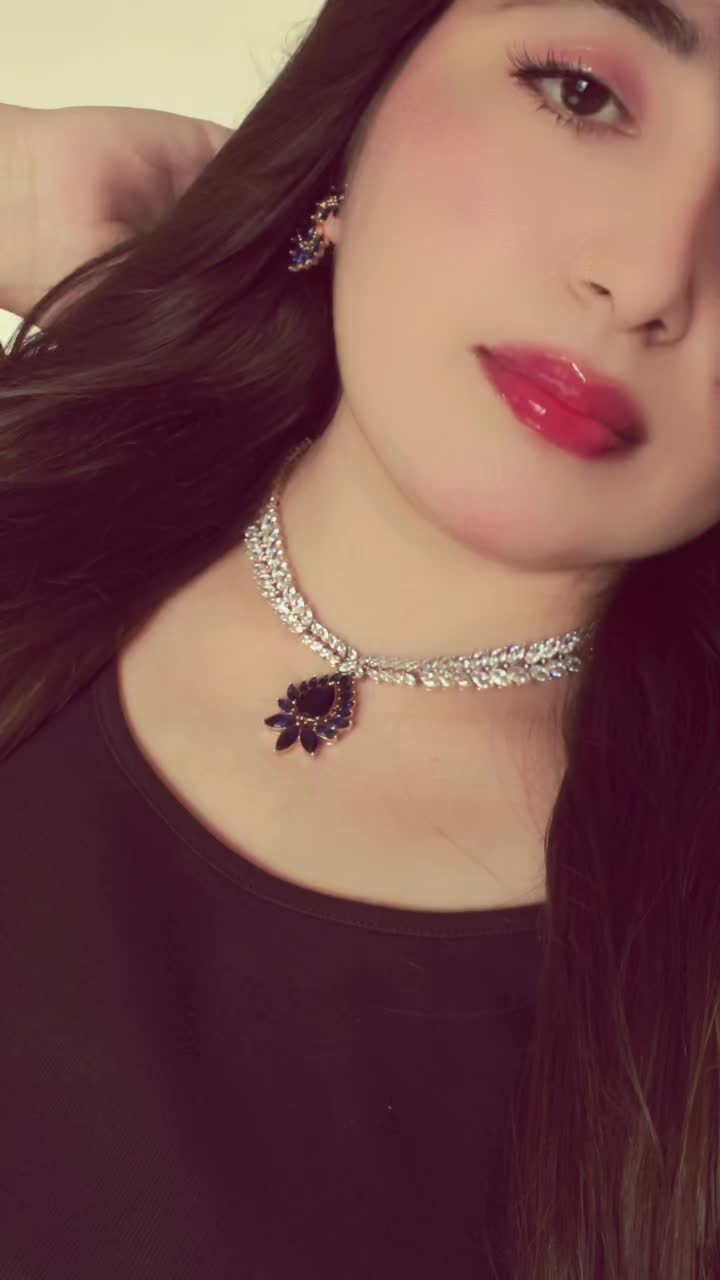 @missqueen2064