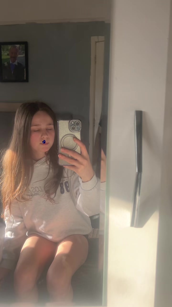 @Chloš