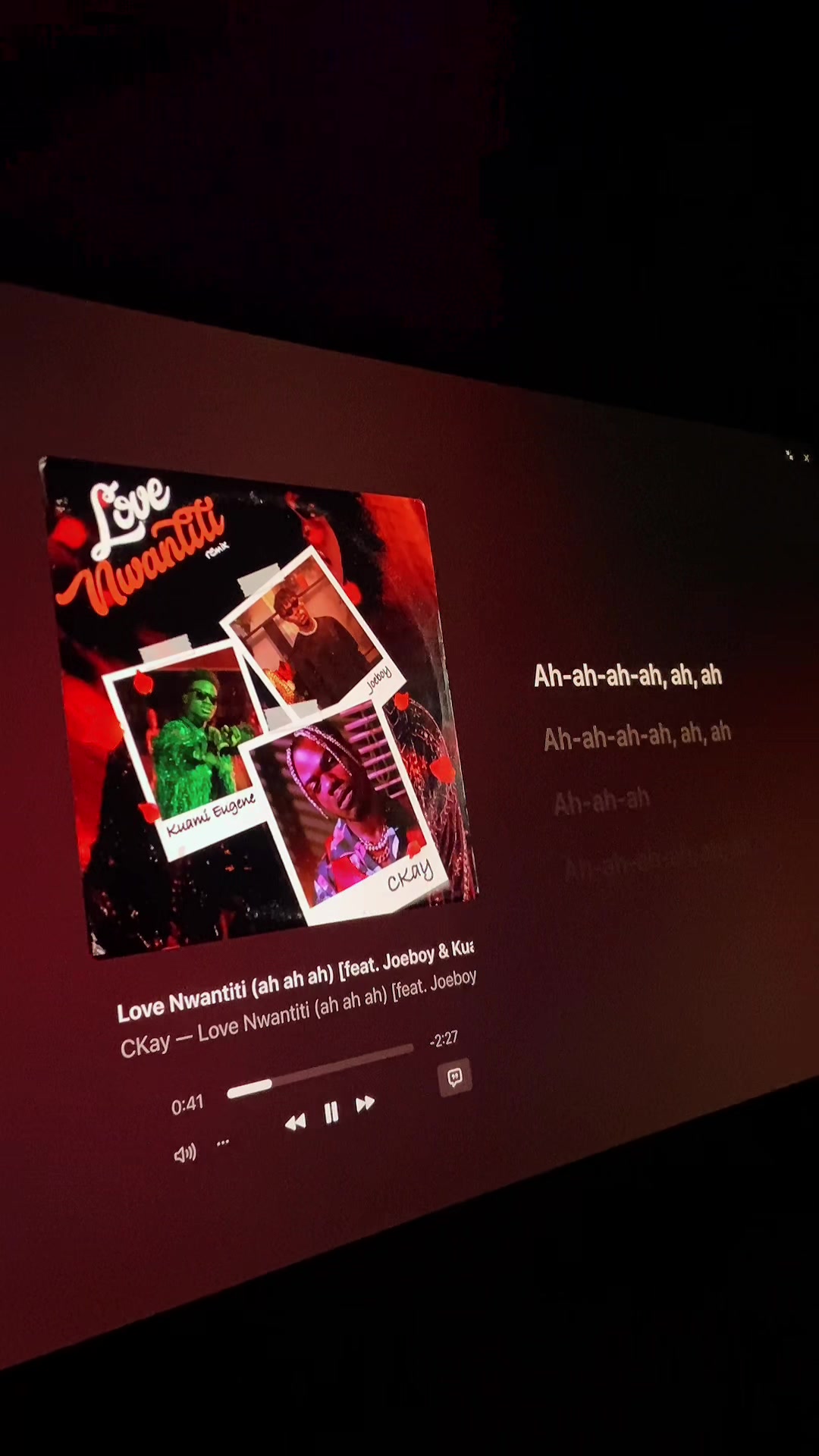 @🎶glow lyrics🎶