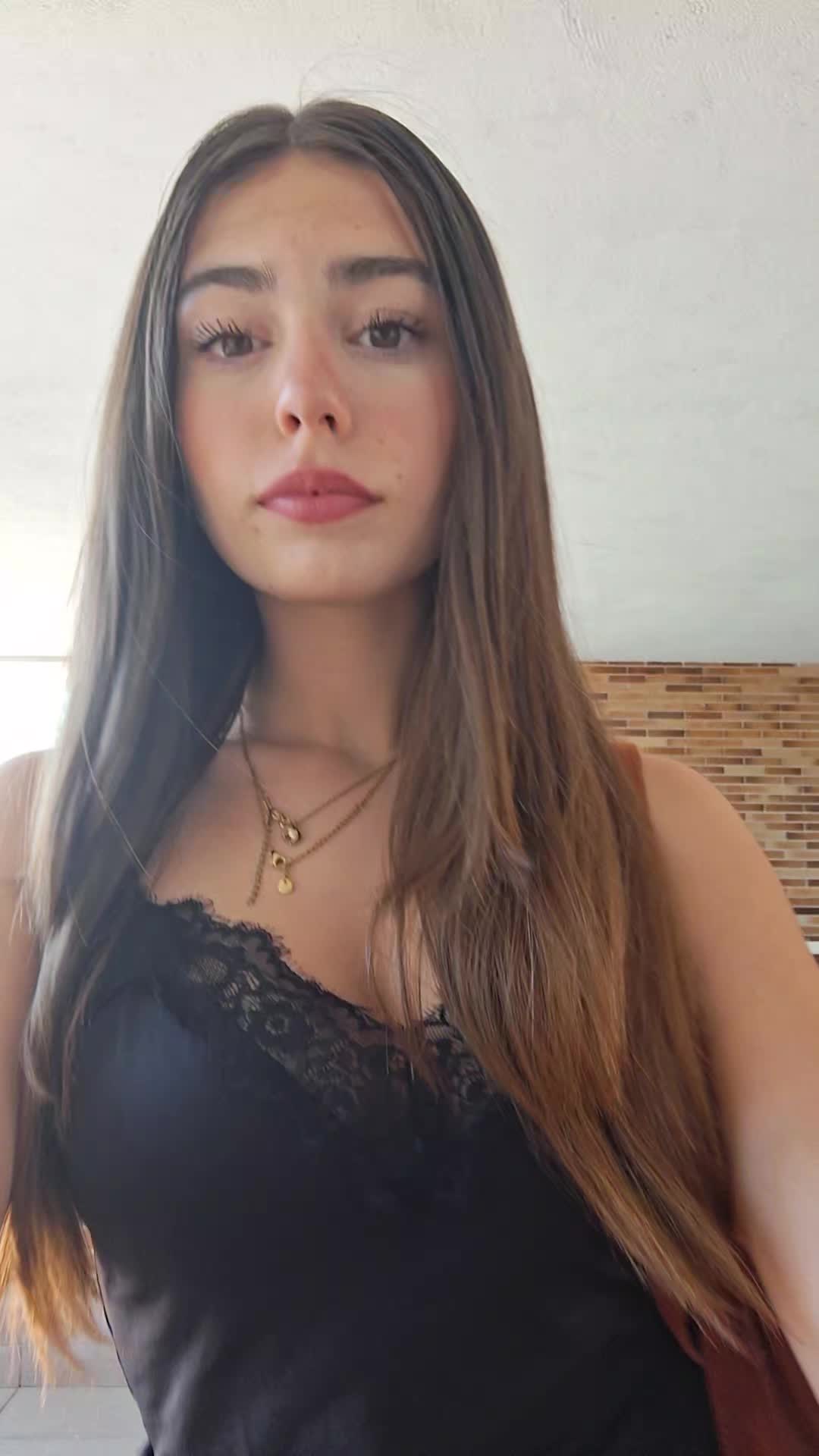 @carlottaa