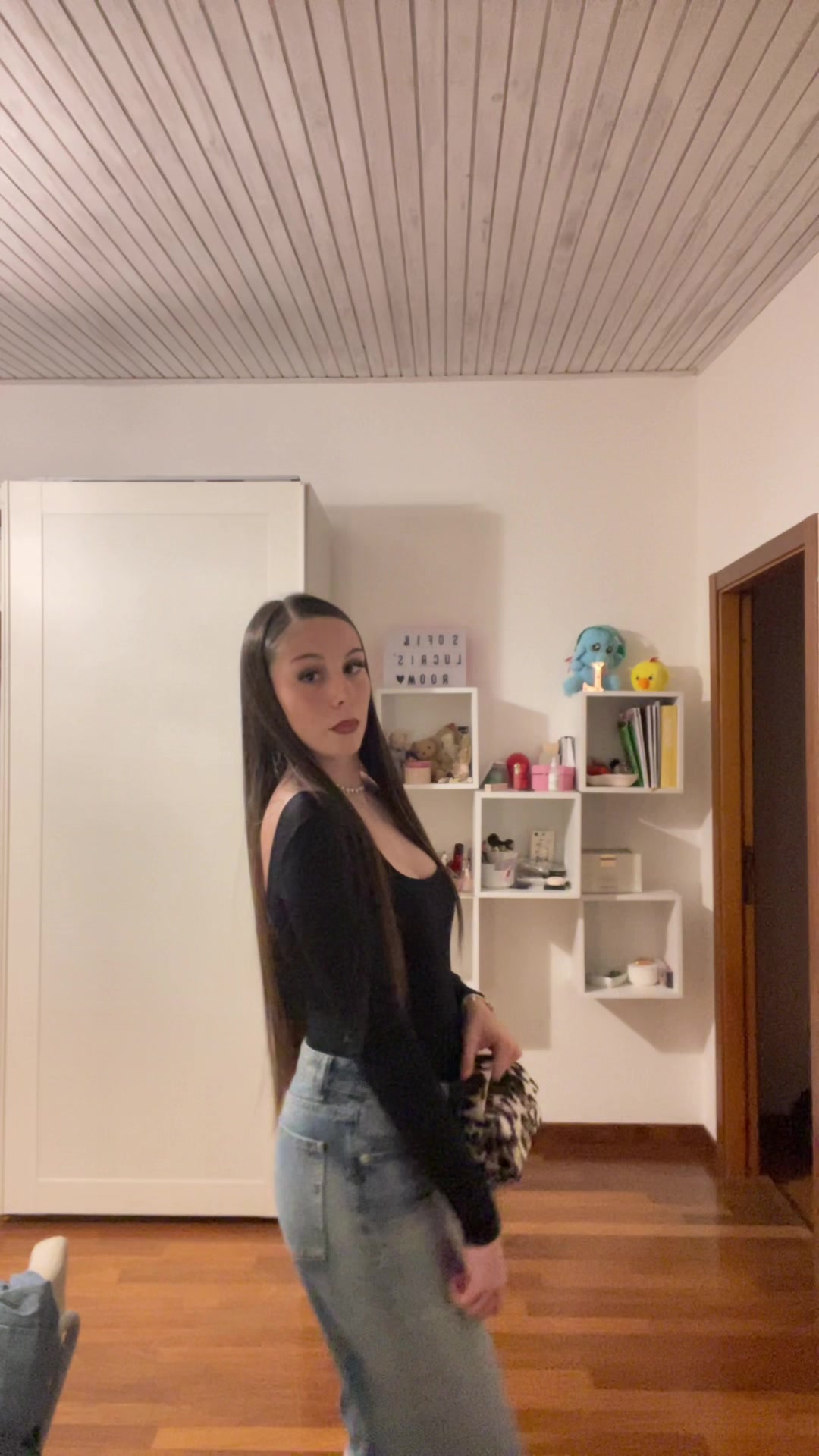@23