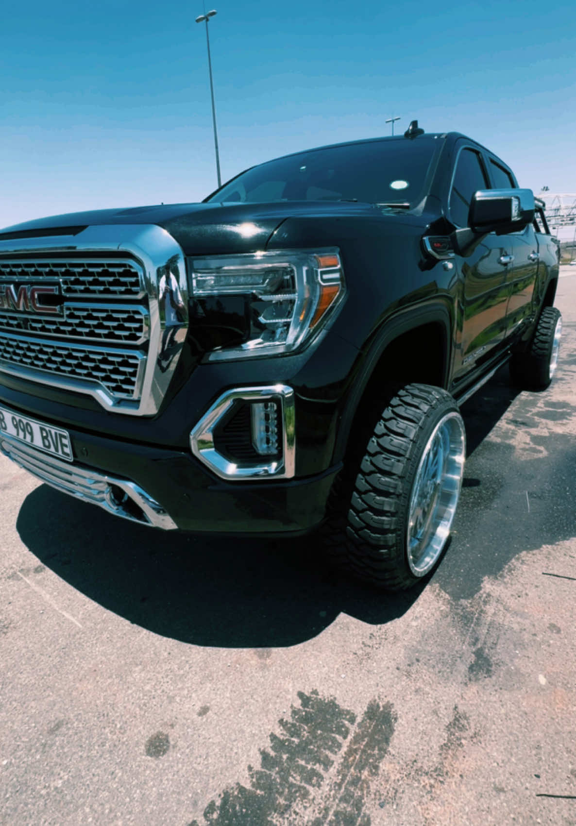 @Vehicle View Advertiser