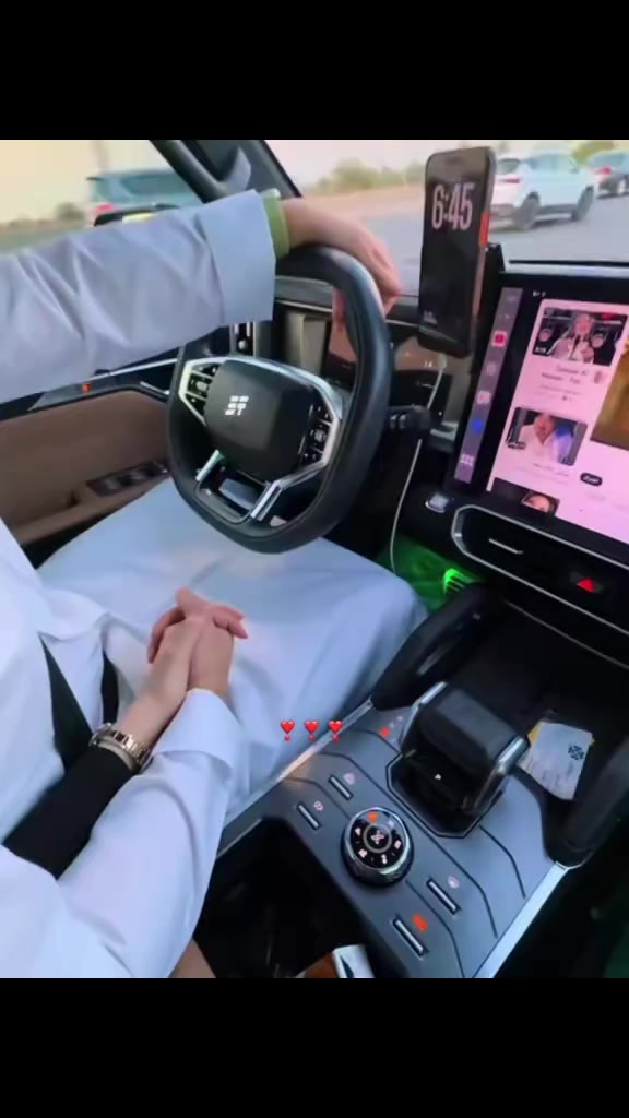 @عــتـــ⃪𔘓̸ـــب 𓆩