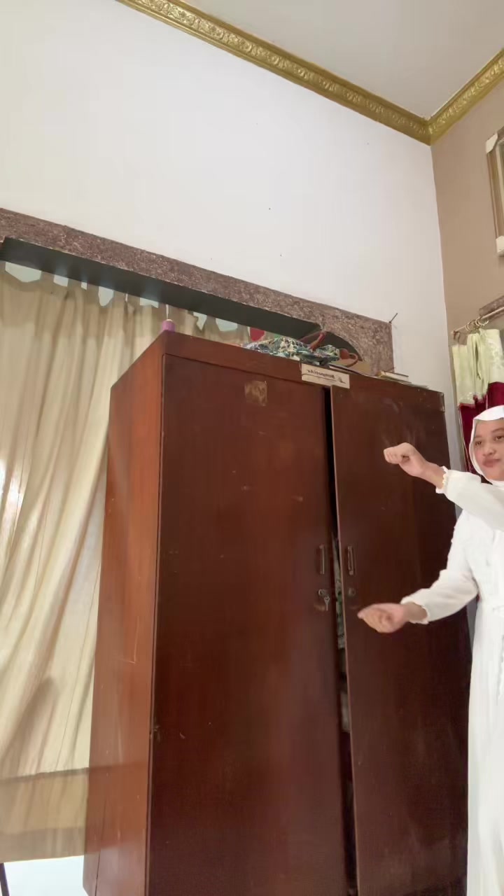 @Biawakk