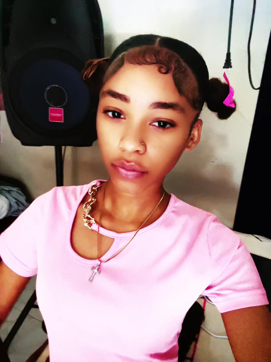 @𝓩𝖔𝖒𝖇𝖎𝖊🧟♀️