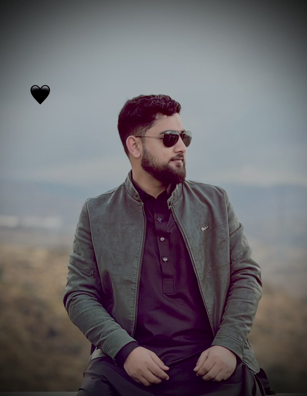 @RAJA ATIF 👑