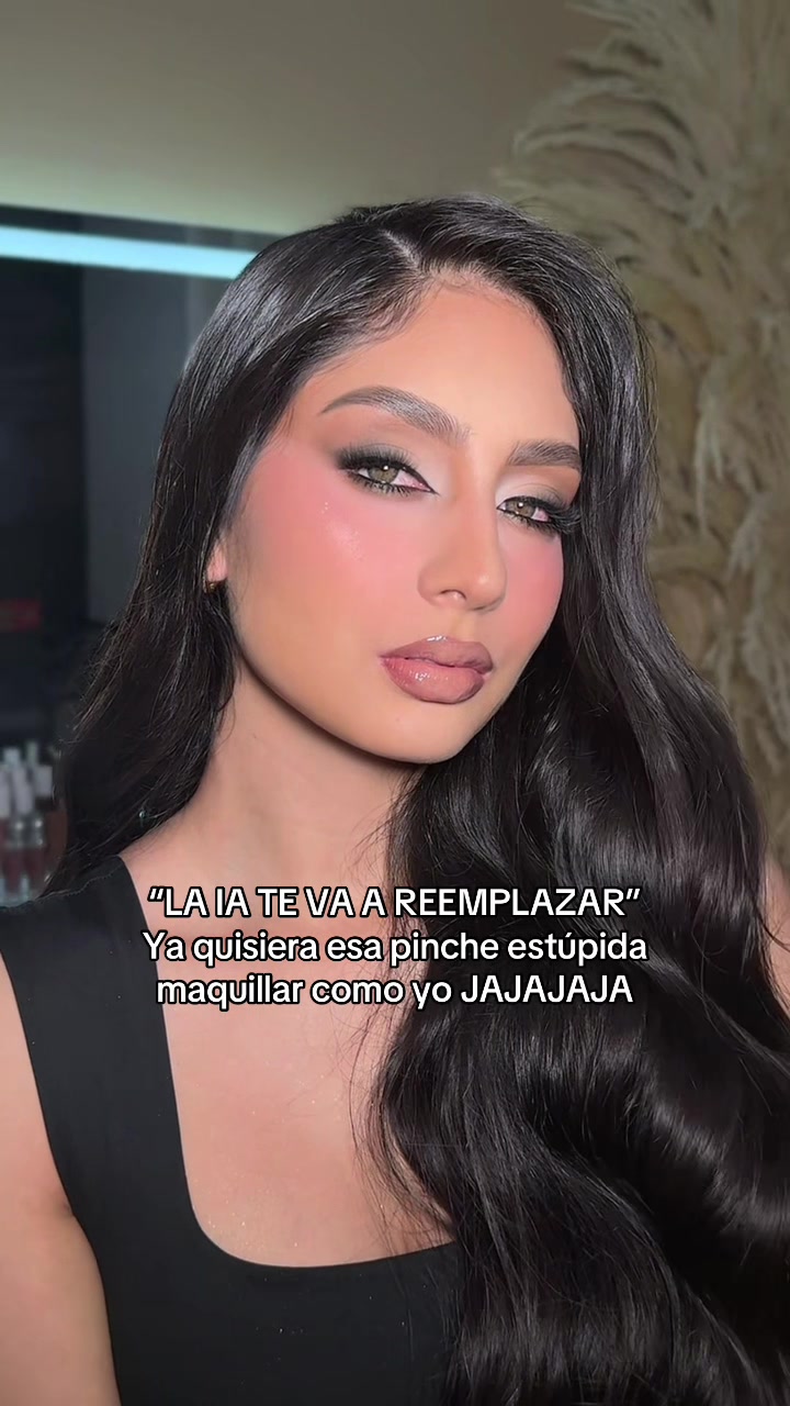 @Valeria Insuasti Makeup