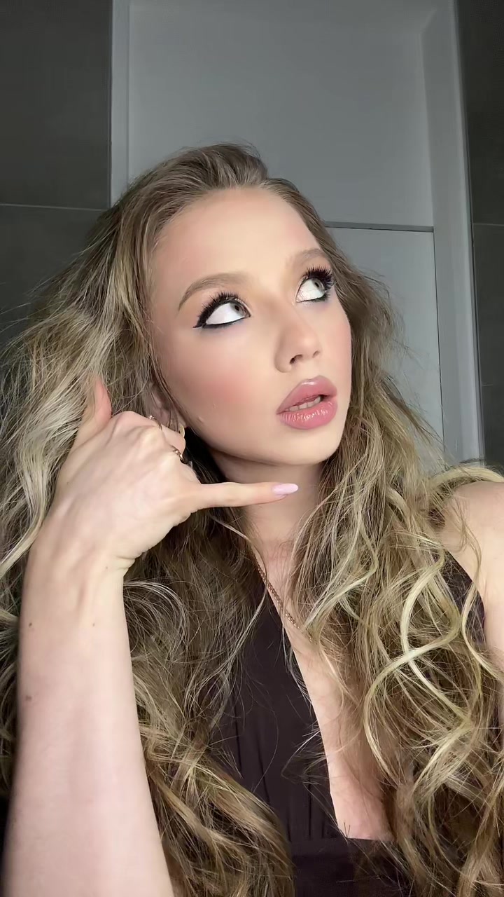 @Eliza🤍