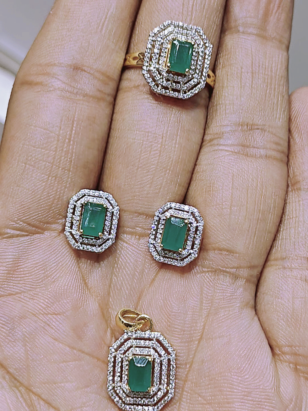 @AnandJewellers