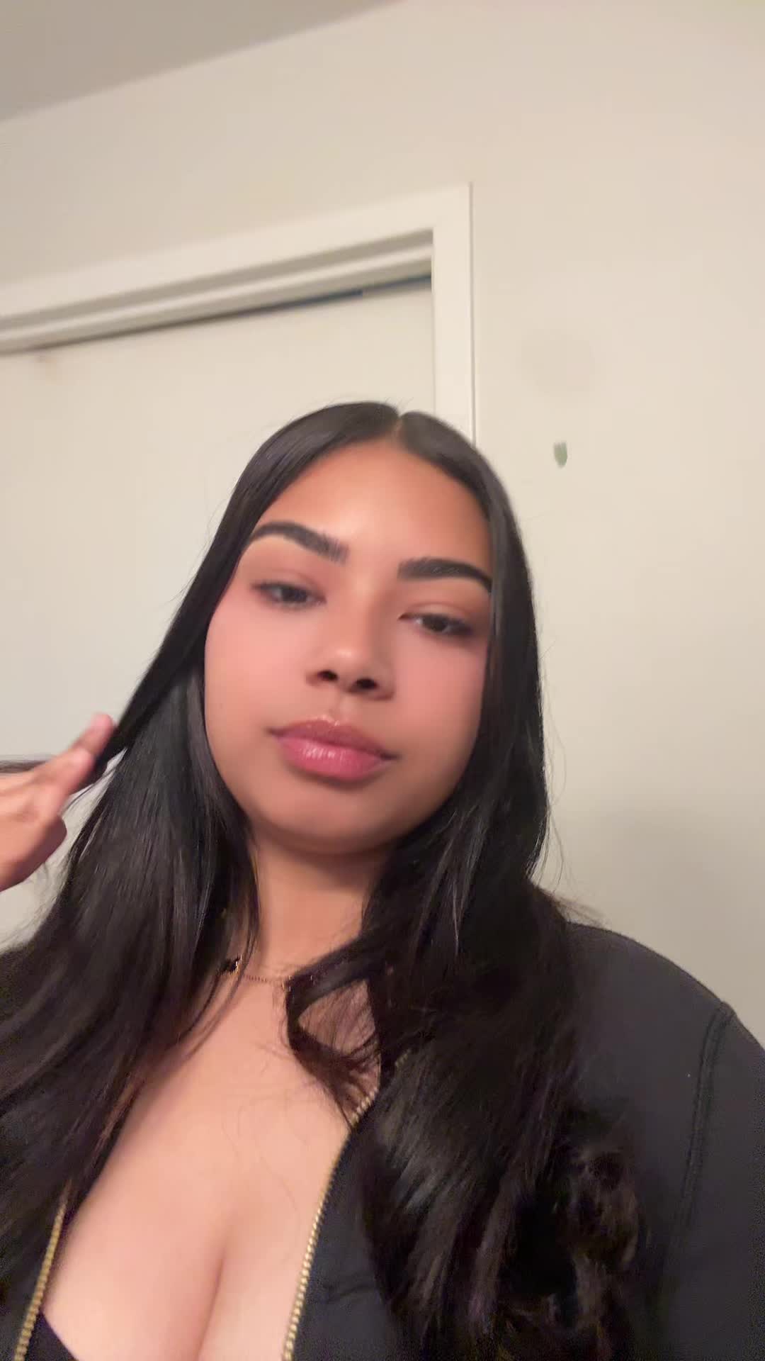 @Theprettydenisse
