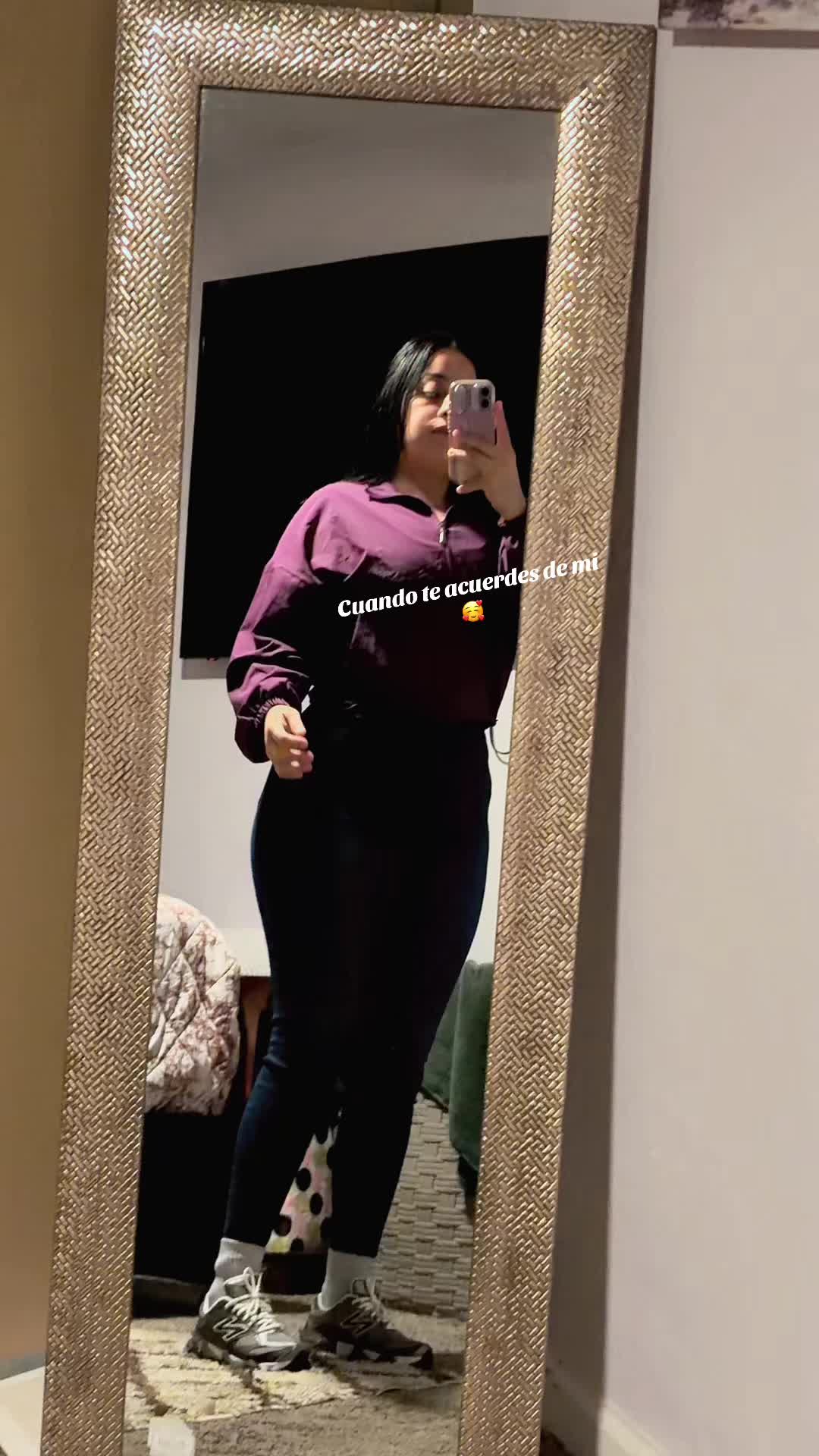 @anabella