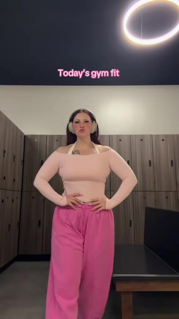 @carissac_fit
