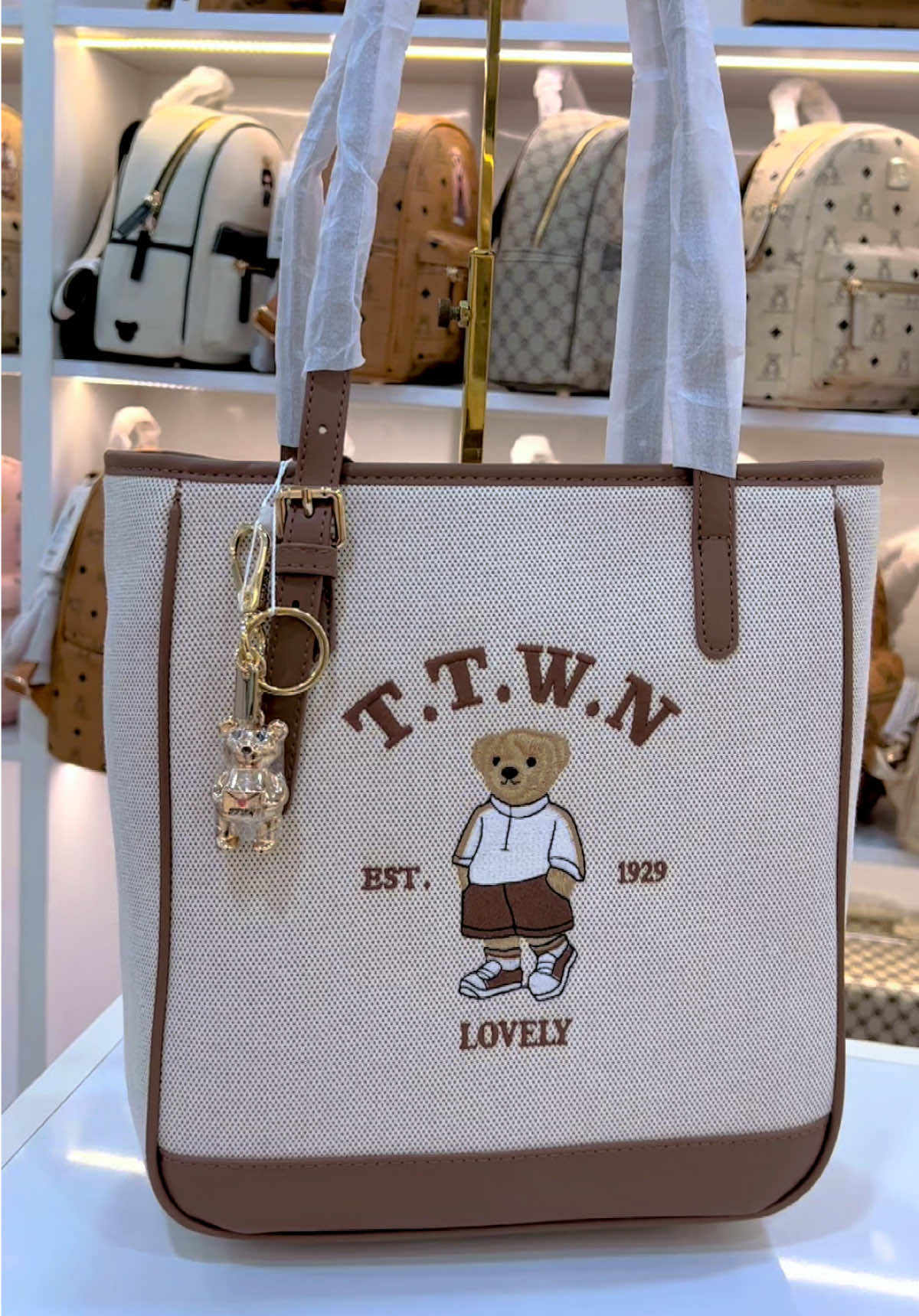@TTWN BEAR BY THƯ