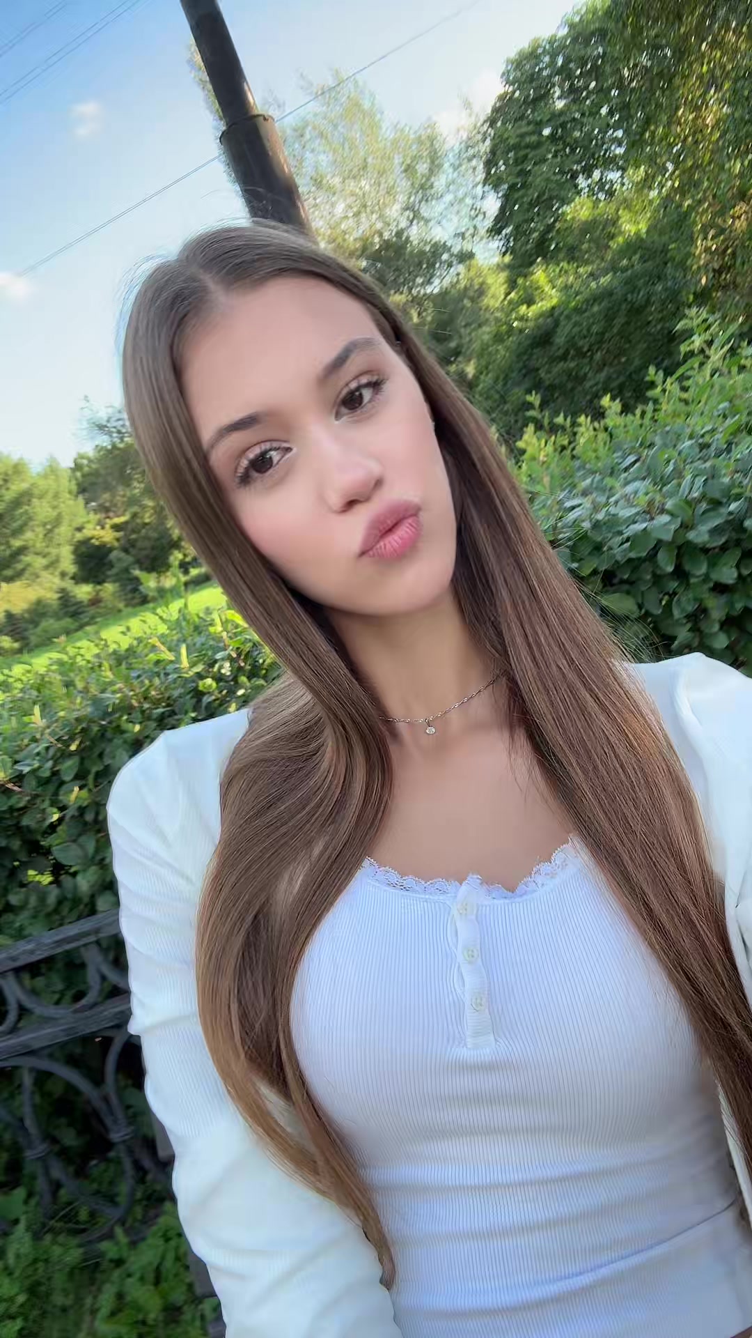 @marína
