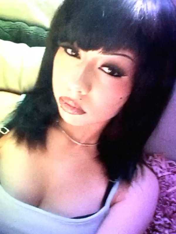 @^,,^