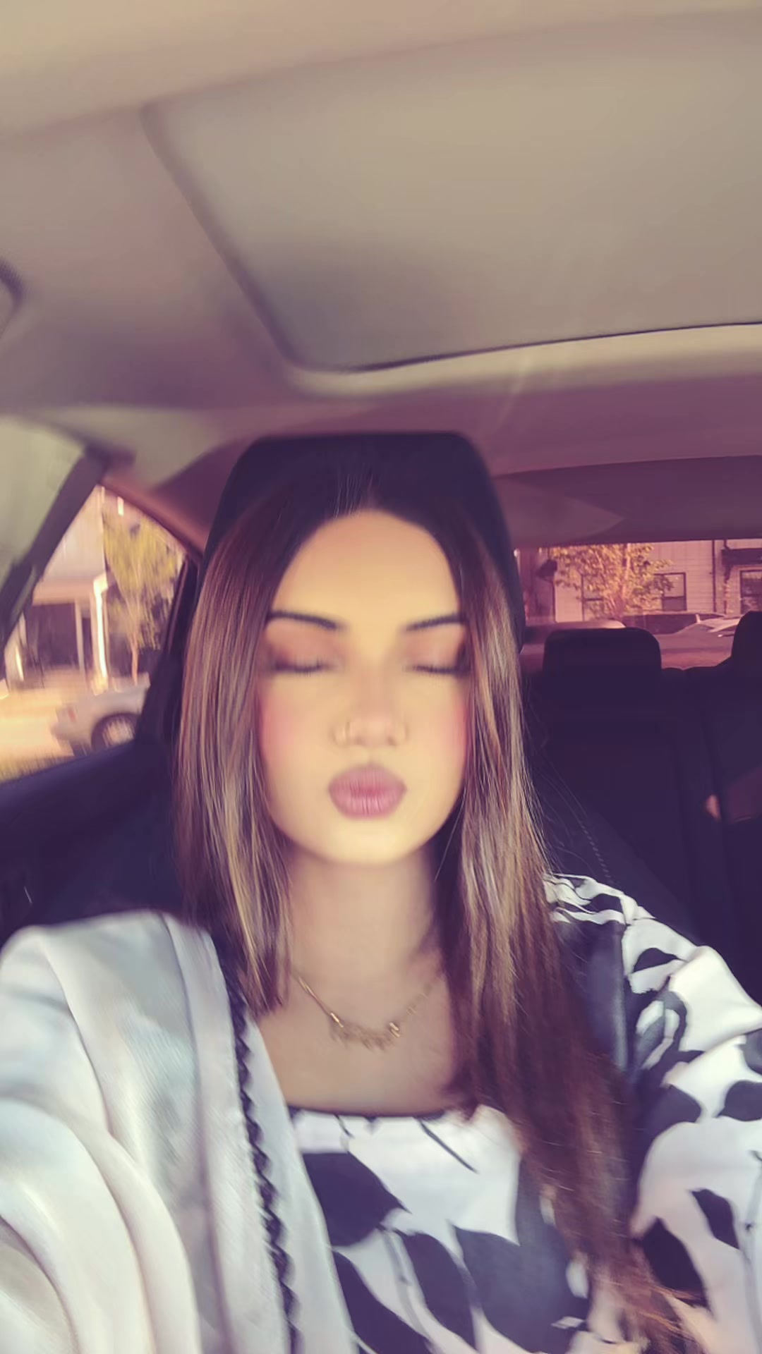 @𝓜𝓪𝓷𝓾