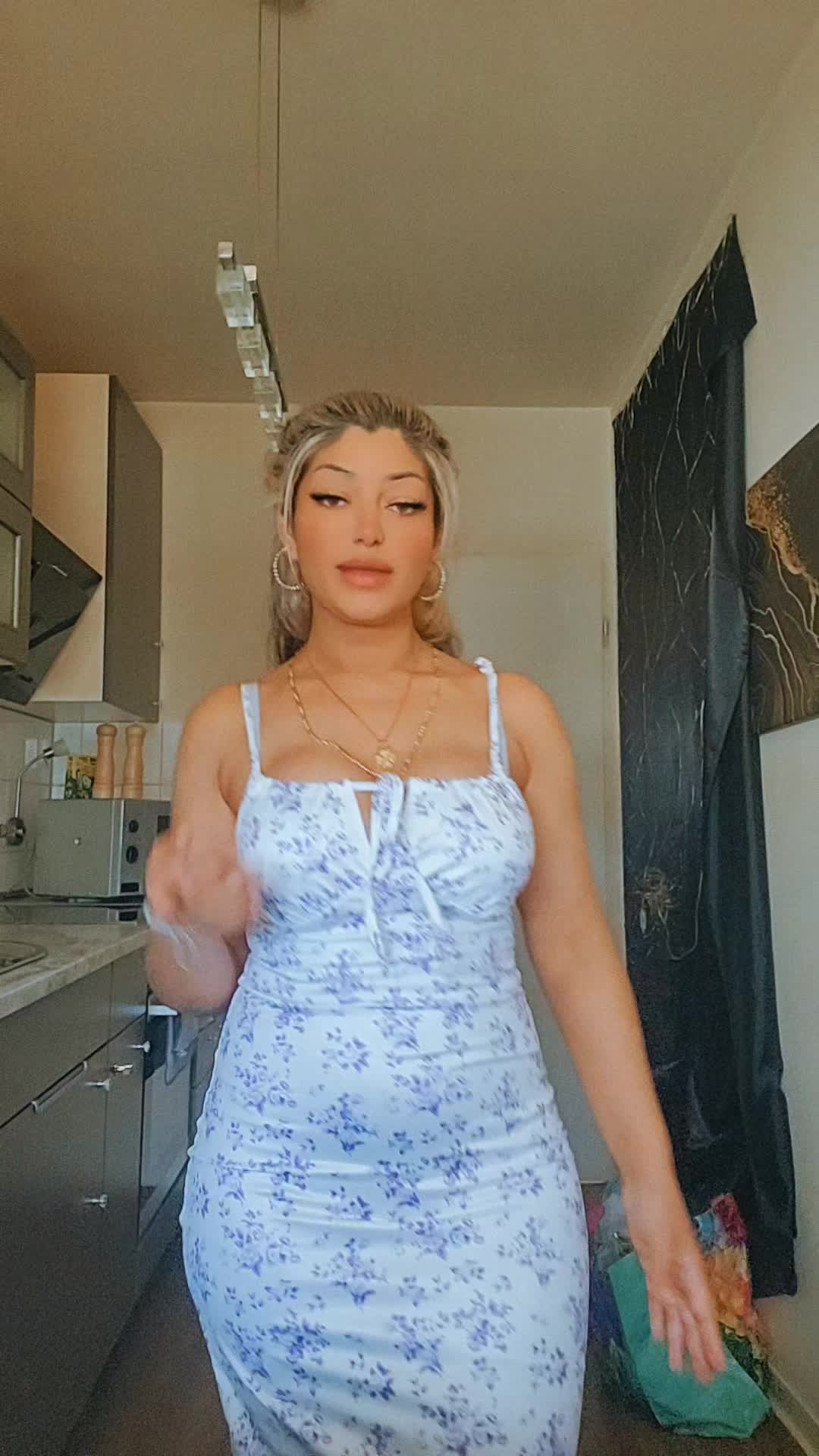 @꧁༺🌹𝒢𝒶𝒷𝓇𝒾𝑒𝓁𝒶🌹༻꧂