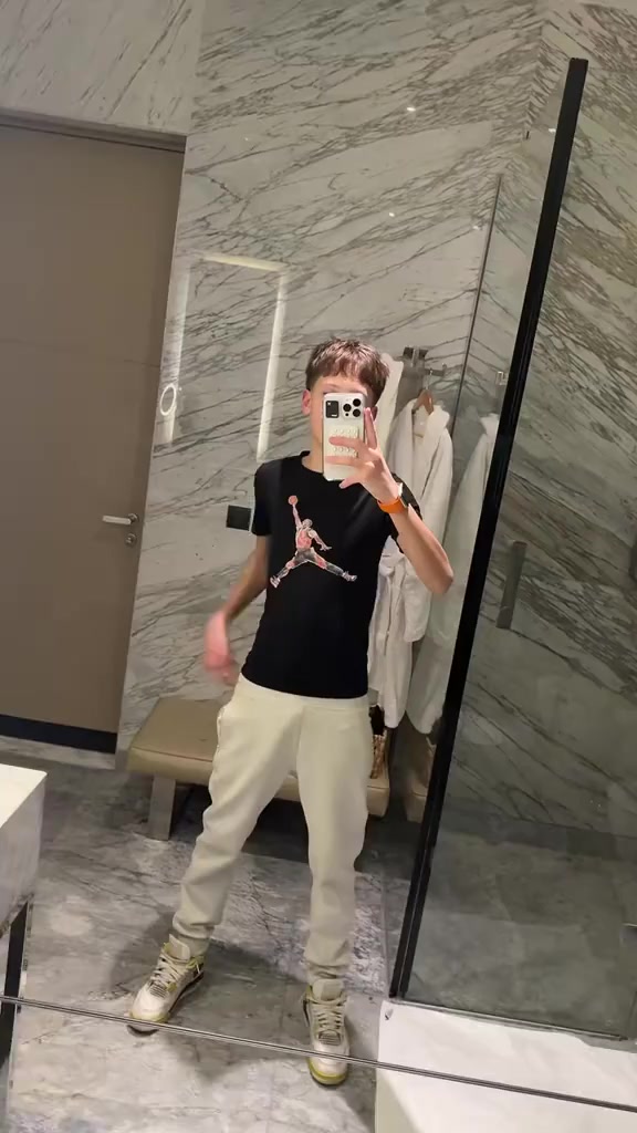 @Twinkboy