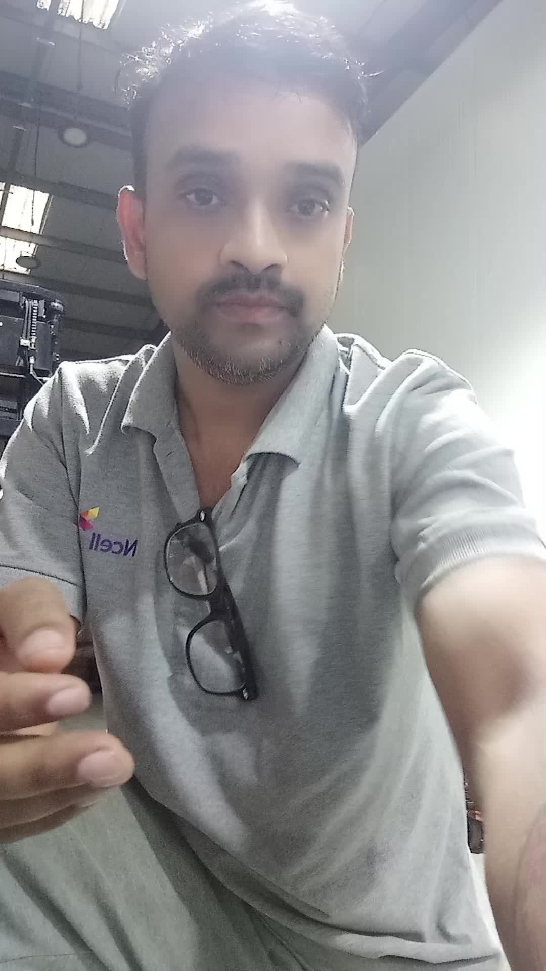 @BINODGIRI भुइमान्छे😍निशब्द छु