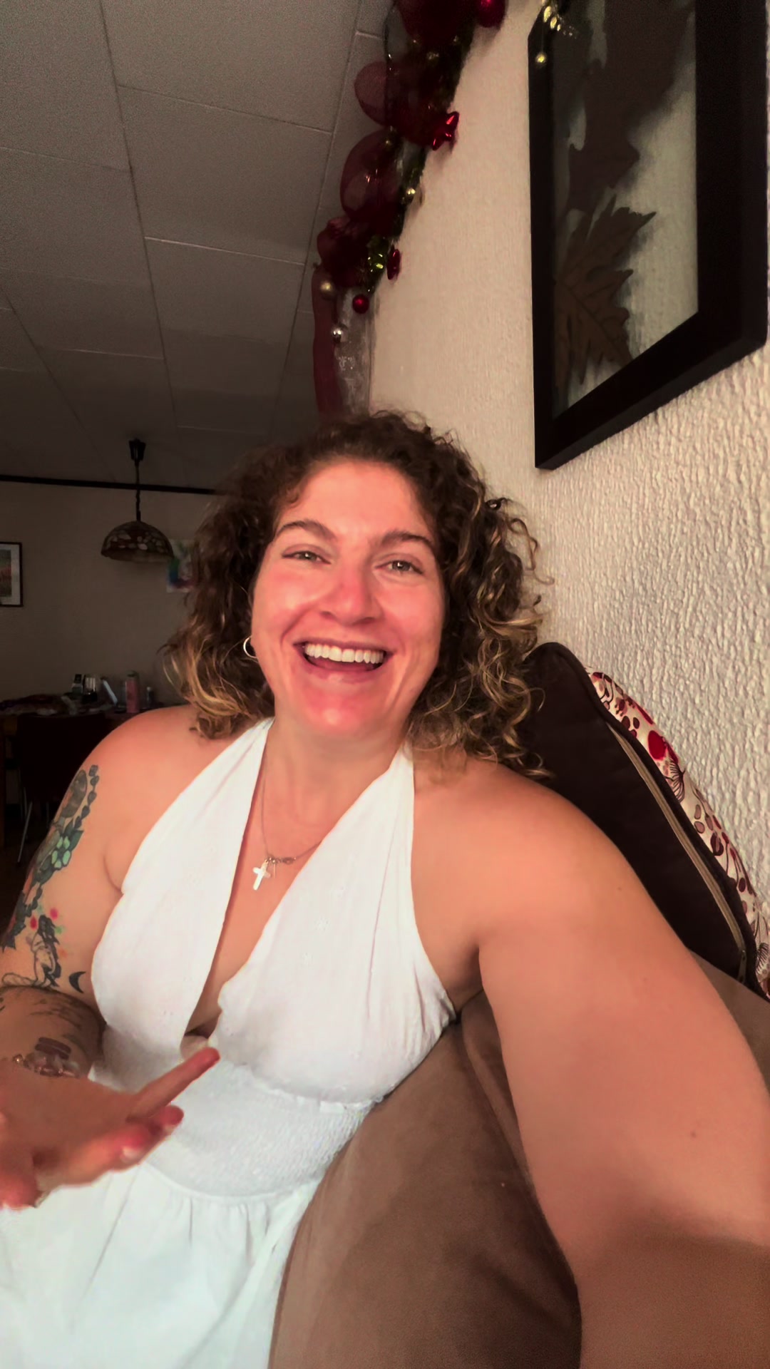 @Ana María