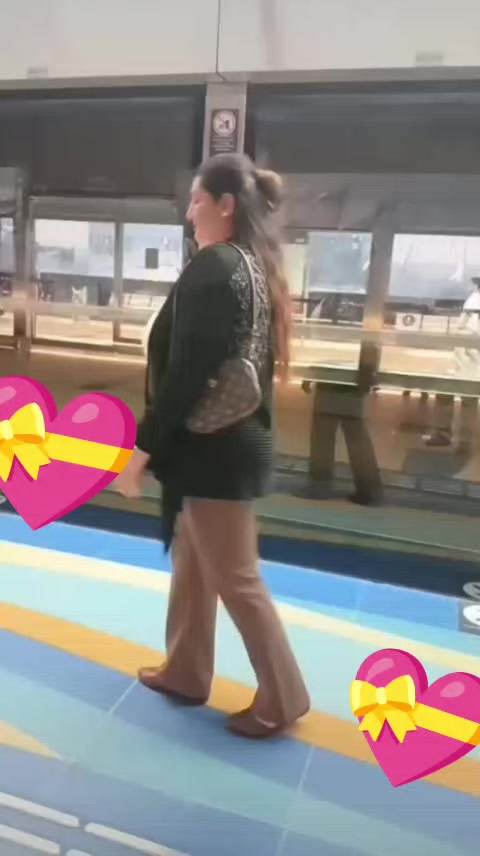 @SARITA👩❤️💋👩🫂🇳🇵🇦🇪