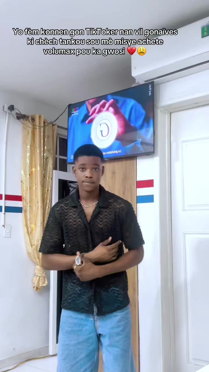 @𝔹𝕖𝕒𝕦_𝕘𝕠𝕤𝕤𝕖_𝕞𝕒𝕤𝕜𝕖